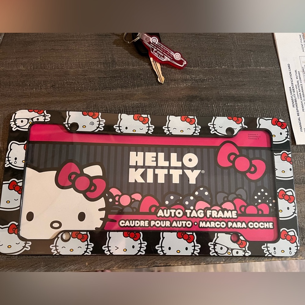 hello kitty licence plate cover
